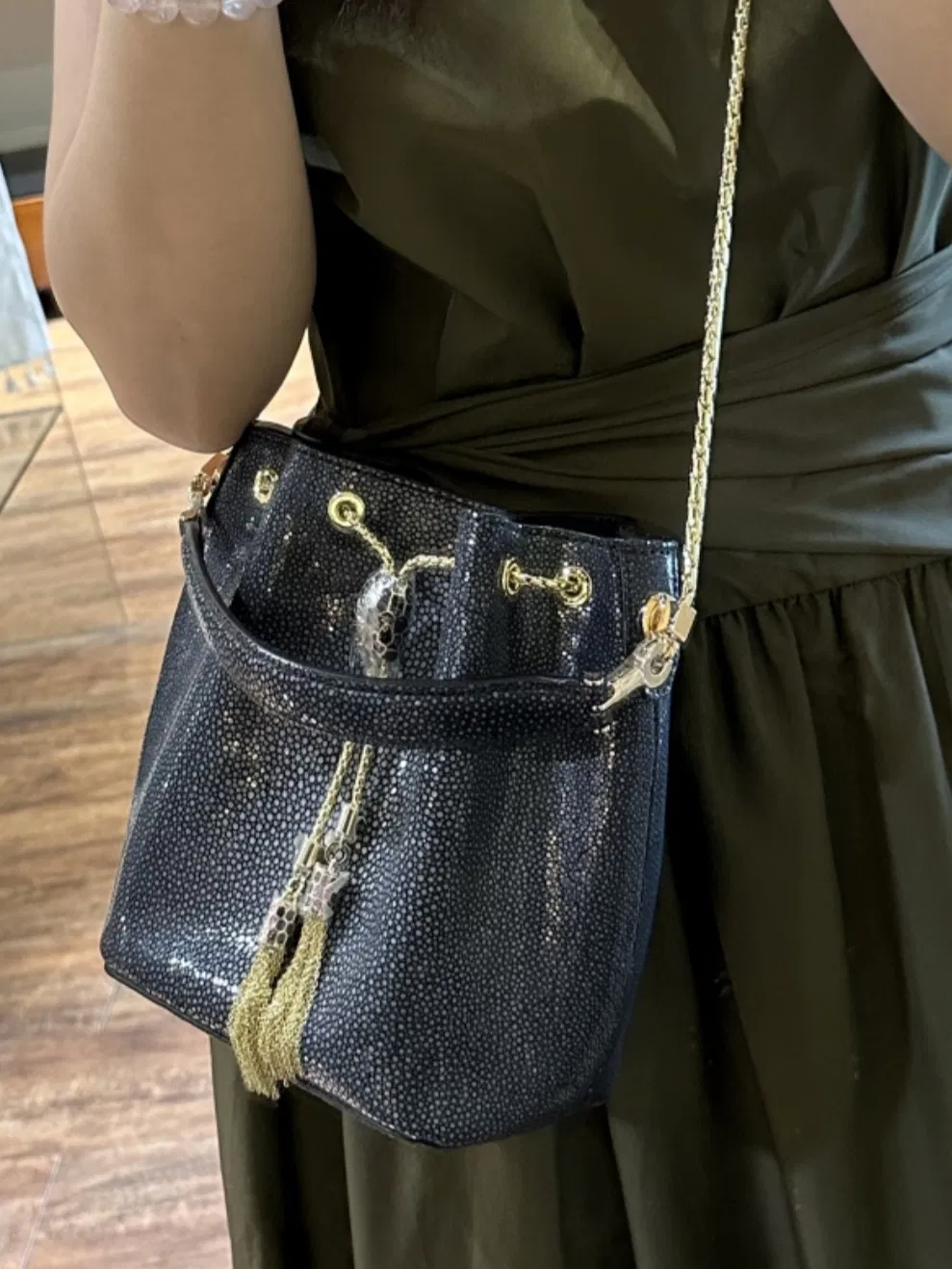 Bolso Clásico Réplica para Mujeres Estilo Cubo Venta al por Mayor Fábrica Productos Meticulosamente Elaborados La Primera Opción para Fashionistas