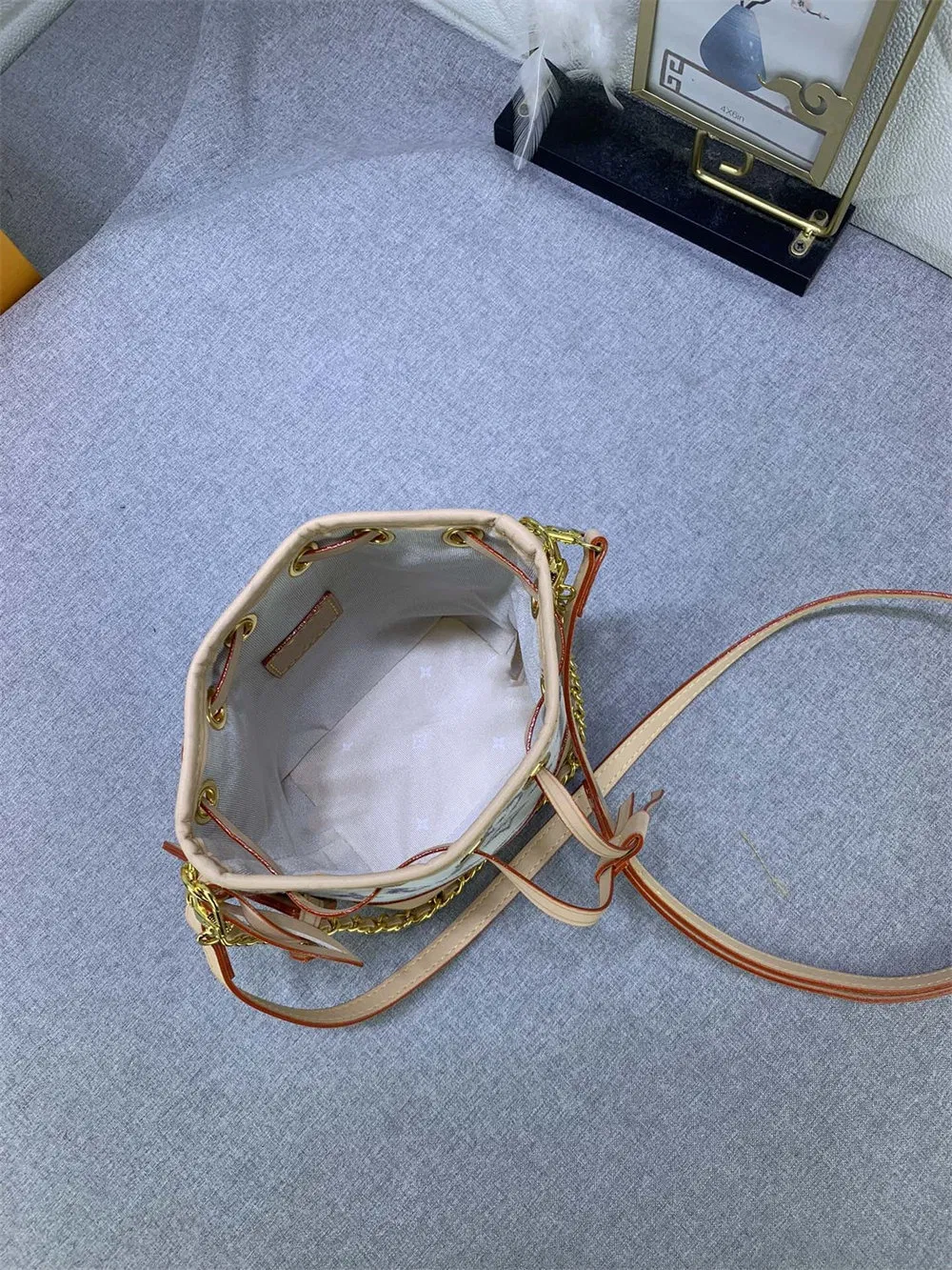 2024 Nueva Moda Femenina Clásica Mini Bolsa de Cubo Bolsa de Hombro Bolsa Cruzada