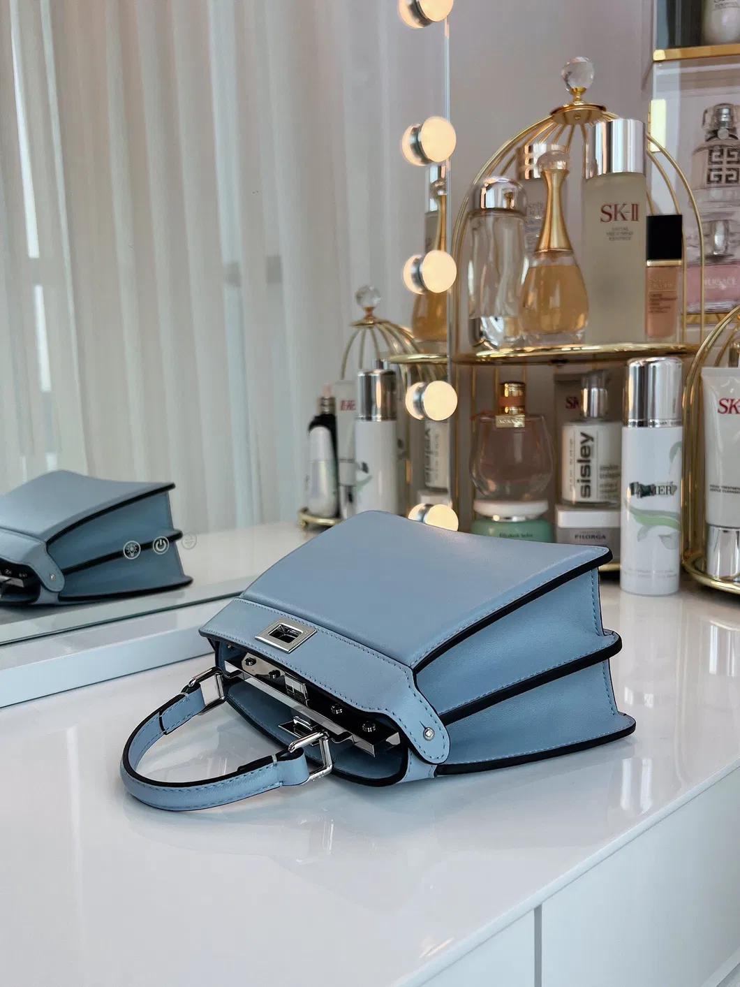 Bolsos de cuero para mujeres de marca personalizada F Baguette Peekaboo de The Way