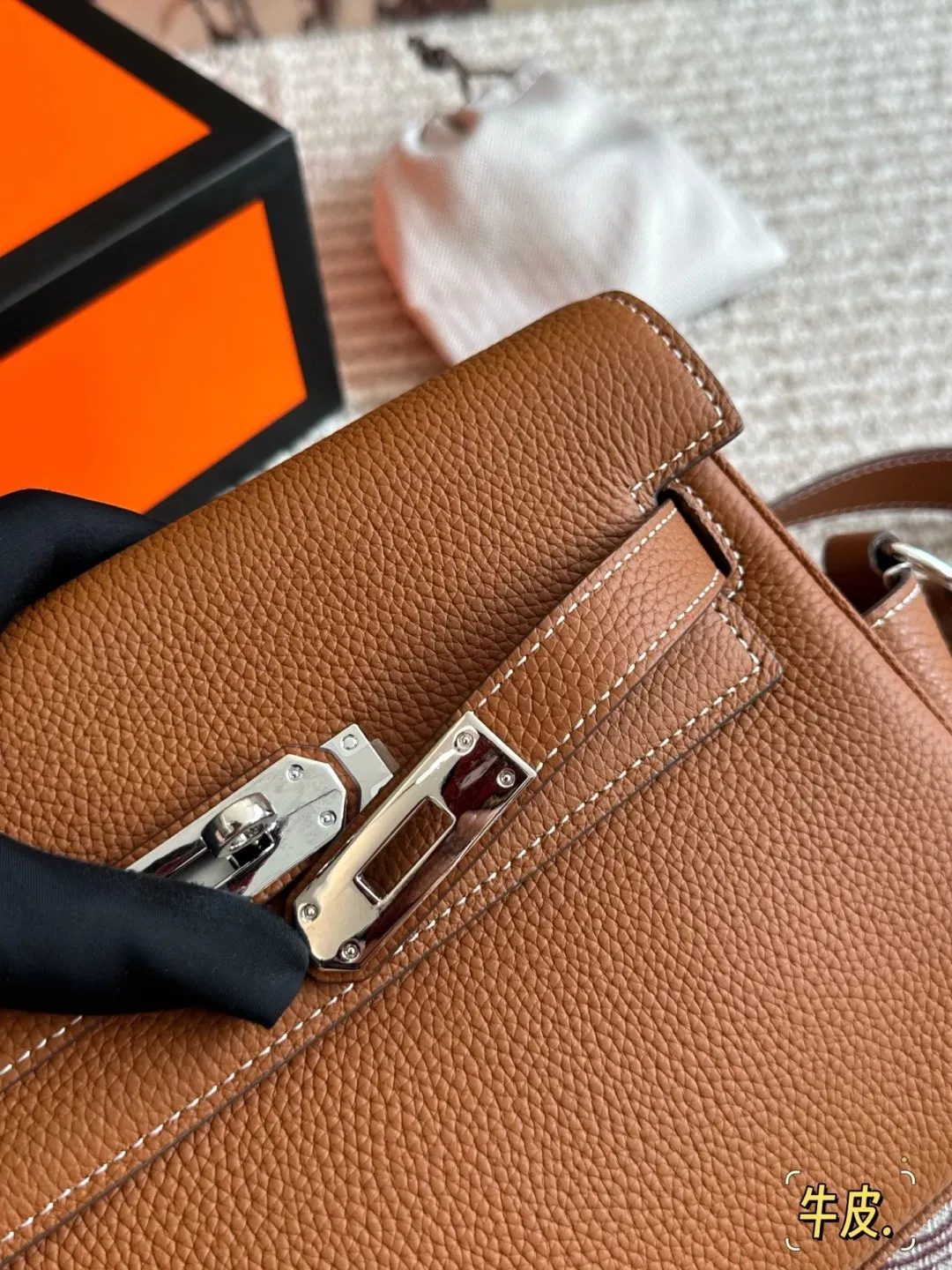 Nueva llegada bolso estructurado para mujer estilo médico de cuero con asa superior, bolso de lujo de vieja escuela para mujer