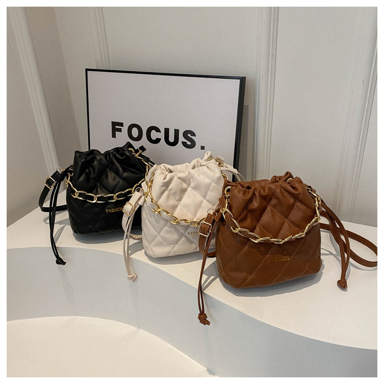 Bolsa de cubo casual al por mayor para mujeres, linda lencería, nueva bolsa de hombro cruzada con cordón