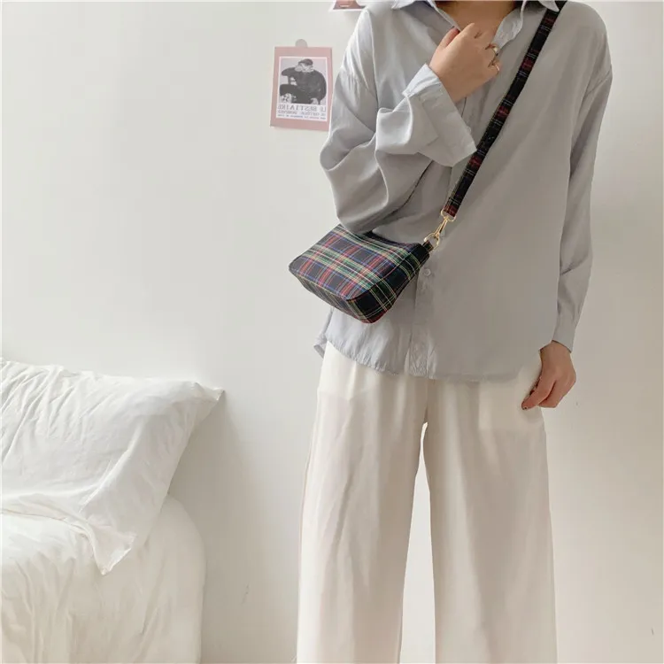 Bolso de lona retro de cuadros 5