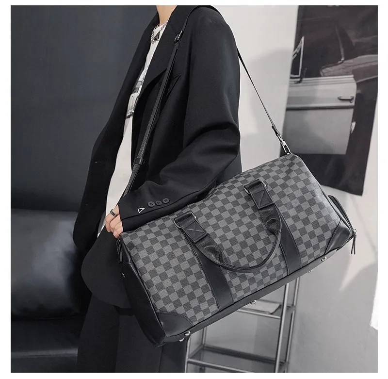 2025 Gran bolsa de viaje de cuero PU para hombres