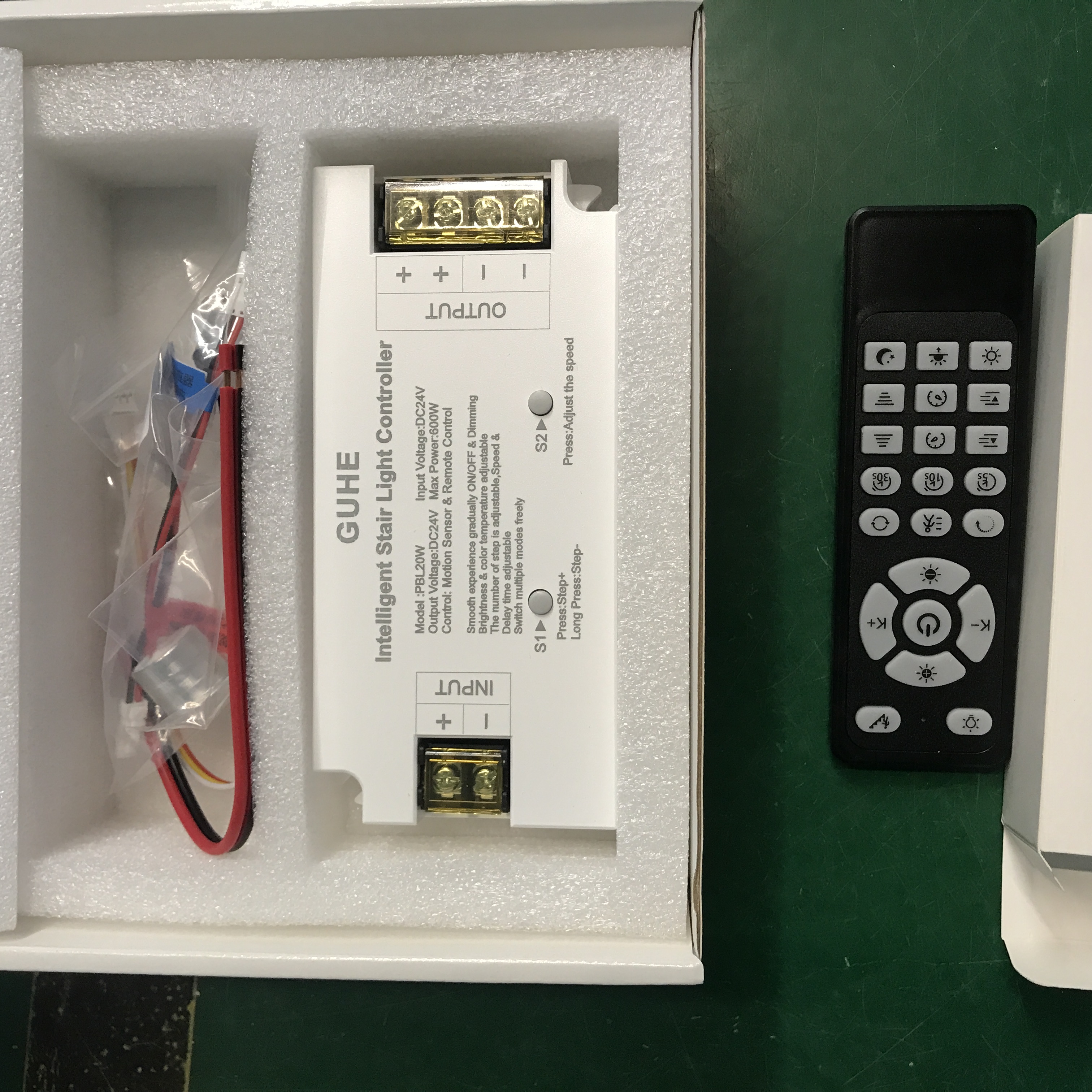 New Factory 24V Smart LED Stair Step Strip Light WS2811 IC Body Motion Sensor Control Chasing Running Water Effect
