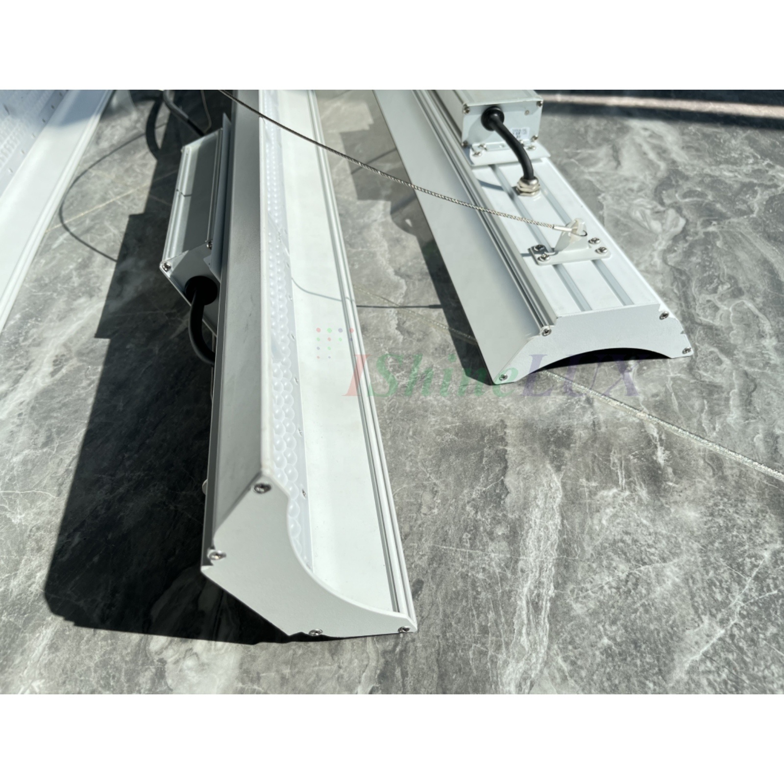 Low UGR IP44 IP65 Linear High Bay LED Light 50W 100W 150W 200W 300W 400W Shopping Mall Warehouse Linear High Bay Lights
