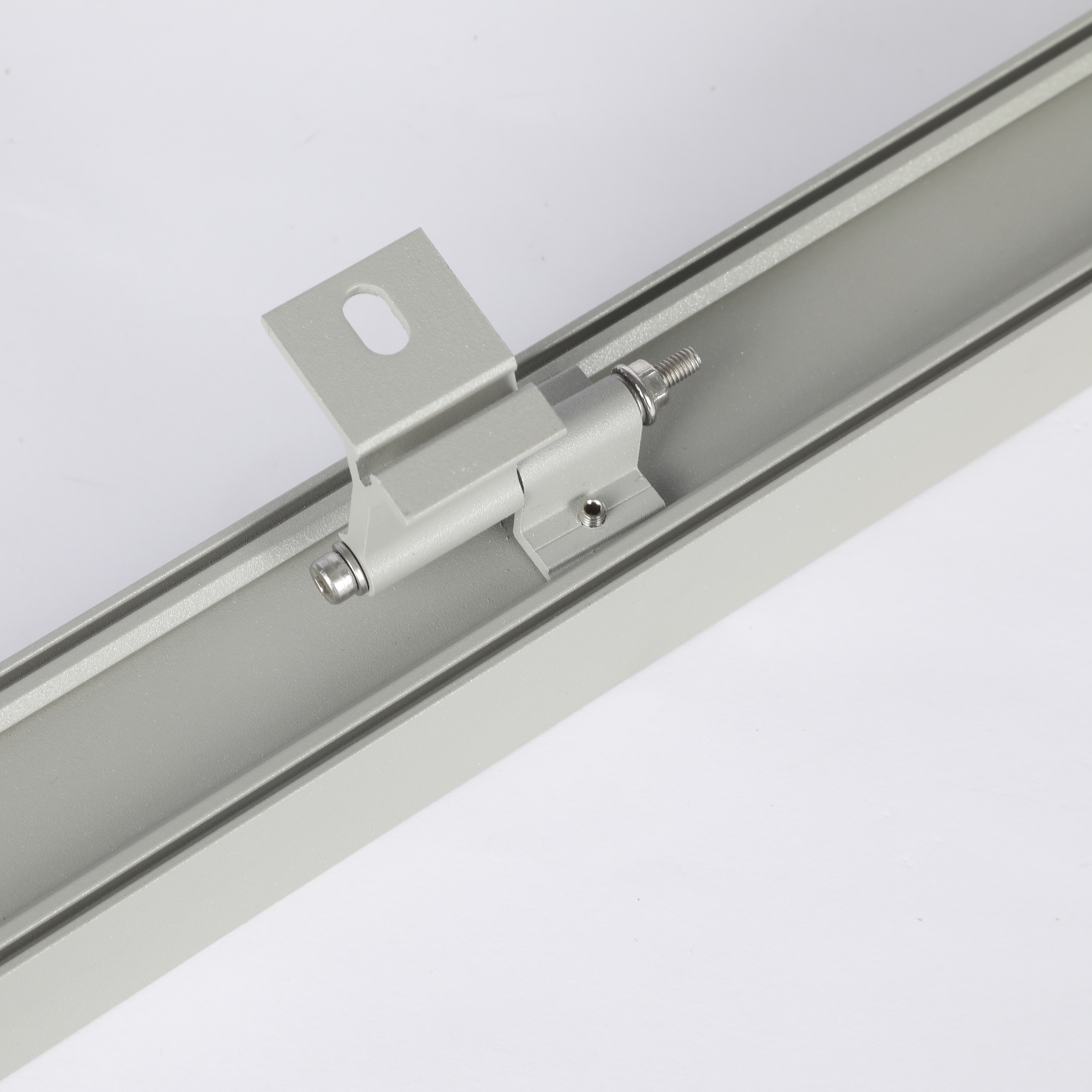 LED Linear Light IP65 Rated 120 Beam Angle 3000K-6000K Color Temperature Landscape Lighting