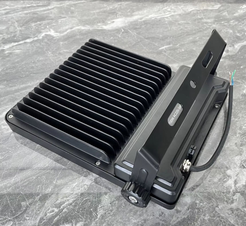 High Quality IP66 Waterproof SMD LED Road Flood Light 100W-300W Aluminum High Bright with 5-Year Warranty
