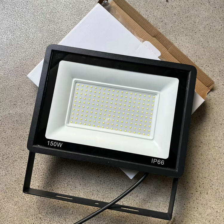 Heavy-Duty Aluminum Led Flood Light 150 Watt Good Price SMD Current Design High Bright IP65 Waterproof Public Square Lighting