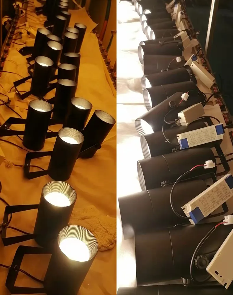 Surface Mounted Outer Driver Without Rail Box 25W 30W LED Track Lighting