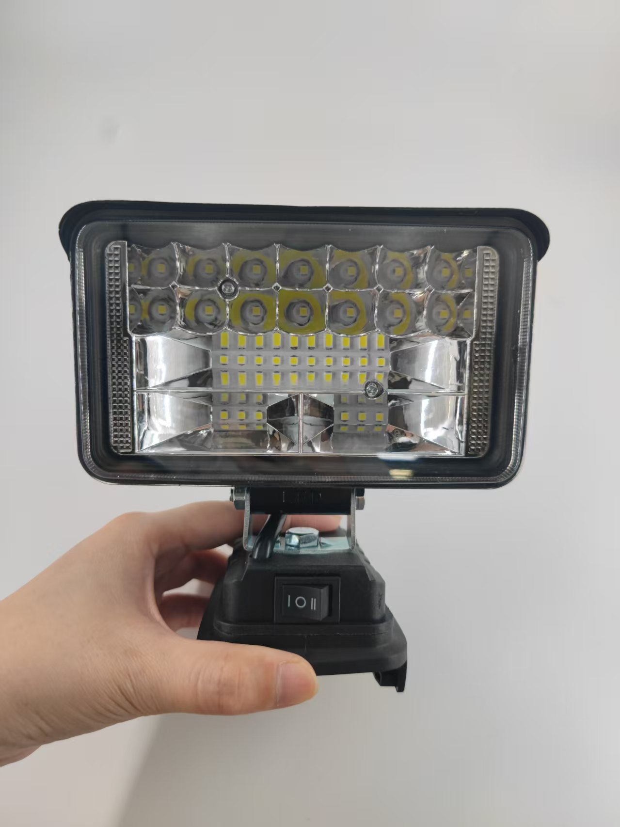 Super Bright 2400LM 15W 4 Inch 30 LED Light Outdoor Camping Field Emergency Orchard Work Lighting
