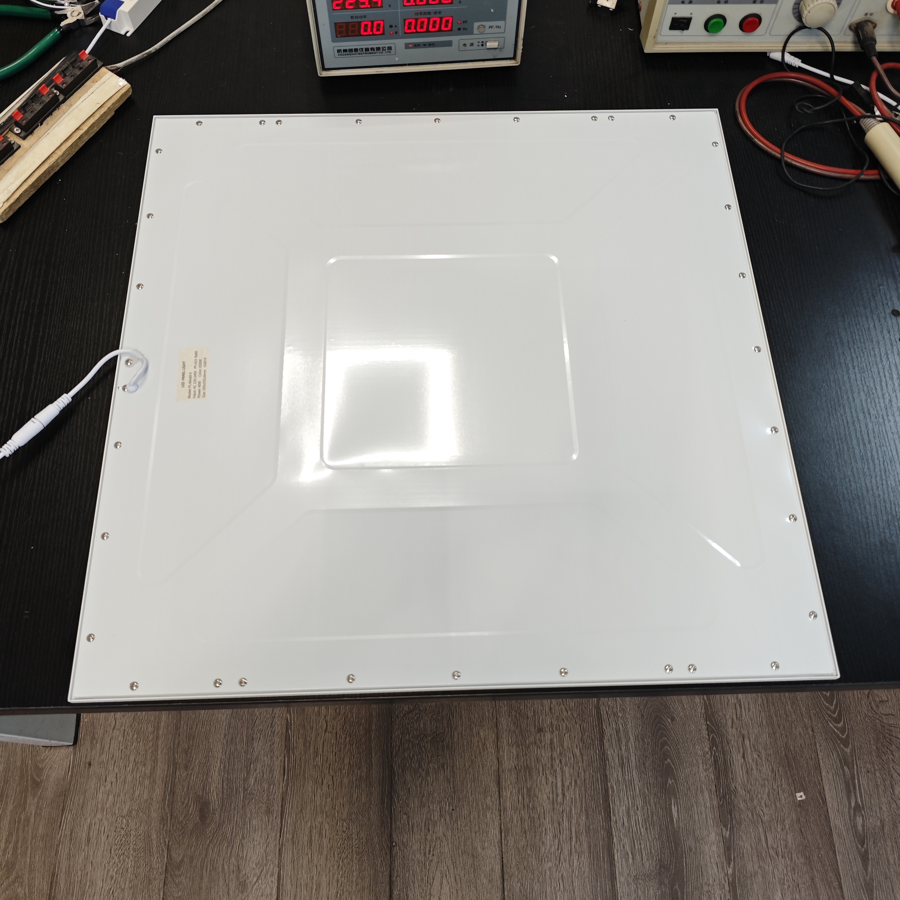 Low glare 60x60cm 40w LED Panel Light Square LED Panel Light Recessed Ceiling Light for Office Kitchen Bathroom