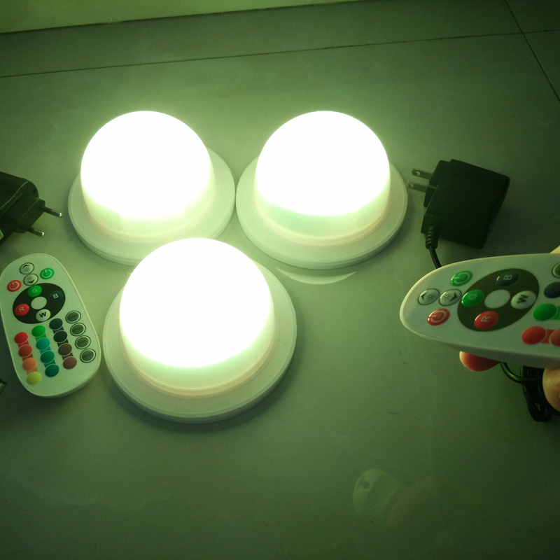 Durable 7W/9W/12W Emergency LED Bulb with Rechargeable Battery Cordless Remote Control Spotlight for Residential Use