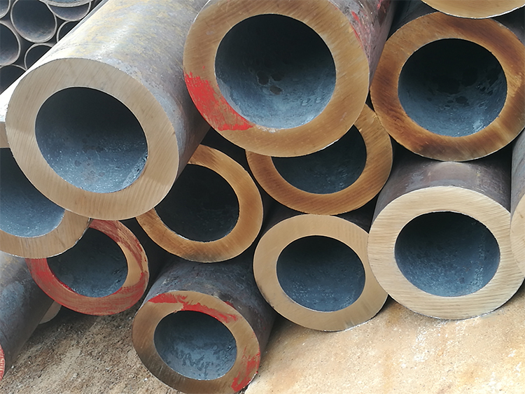 Cold Drawn Sch40 Sch80 API 5L ASTM 304 316L Seamless Steel Pipes for Chemical Equipment for Building Material