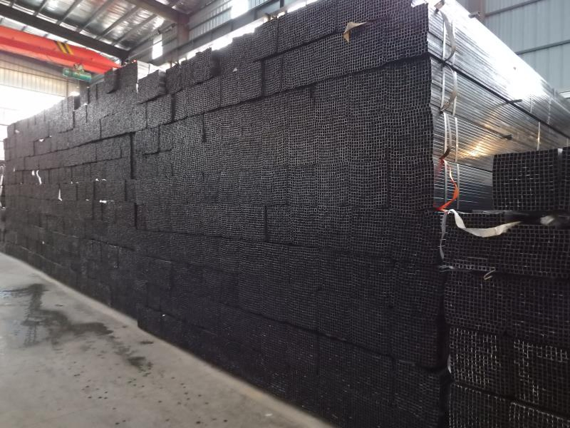 Q195 Prime Quality Mild Carton Black Square Tube Steel Sizes