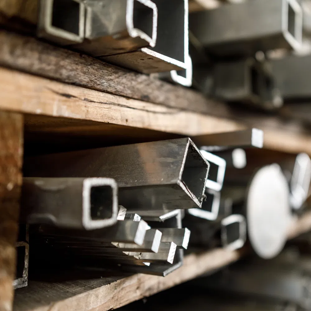 Wuxi Factory Ss Mild Welded Seamless Pipe 201 304 316 Q235 904L A106 Uns S32750 C276 Carbon Nickel Stainless Steel Pipe Black Galvanized Square Steel Pipe