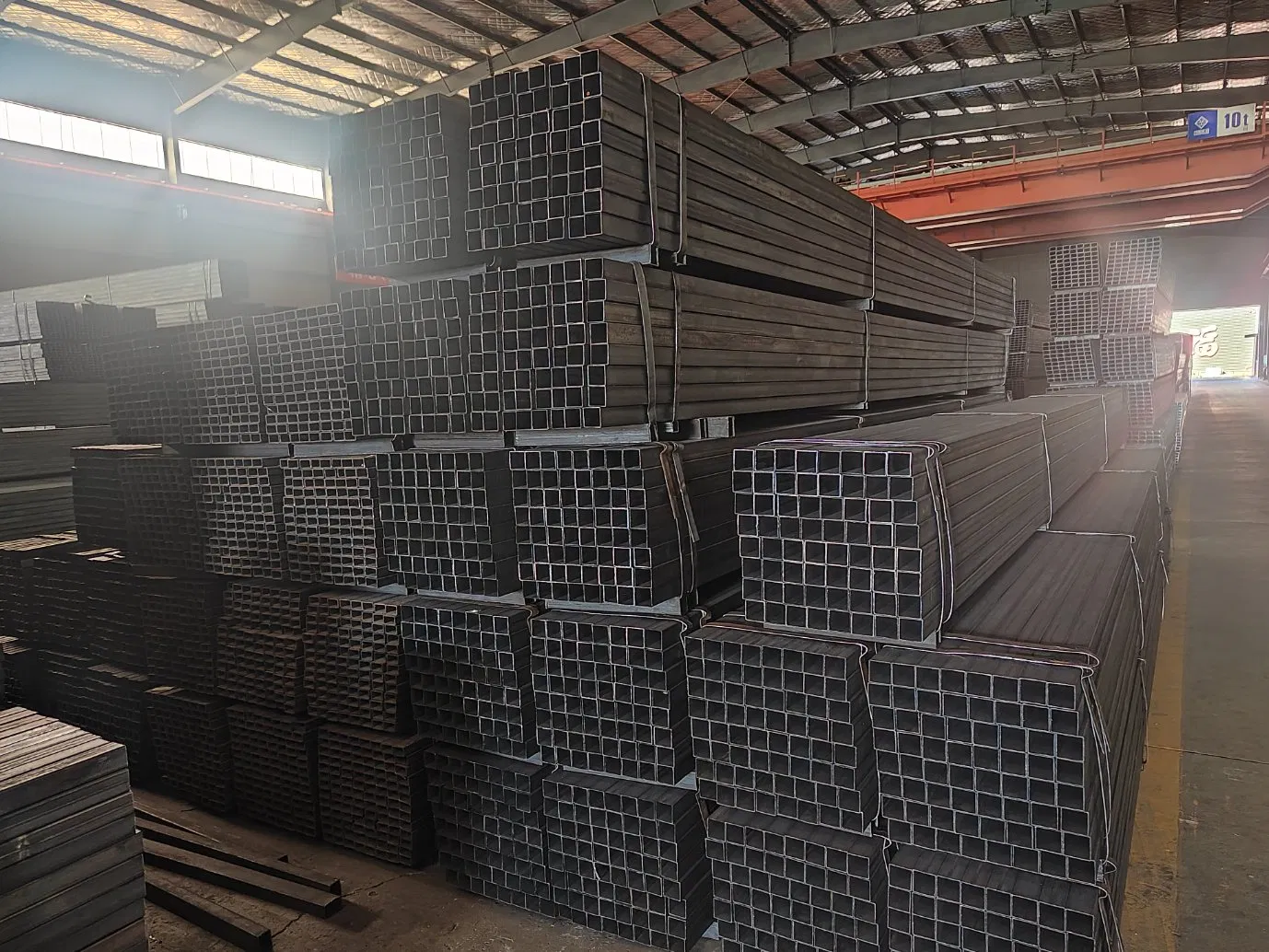 Hot Rolled Black Steel Square Tube/Rectangular Hollow Tubular Carbon Steel Pipe