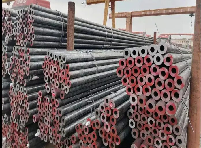 High Quality Factory Price Customizable Specifications Seamless Large-Diameter 16mn Q345 15CrMo Steel Pipe Free Samples