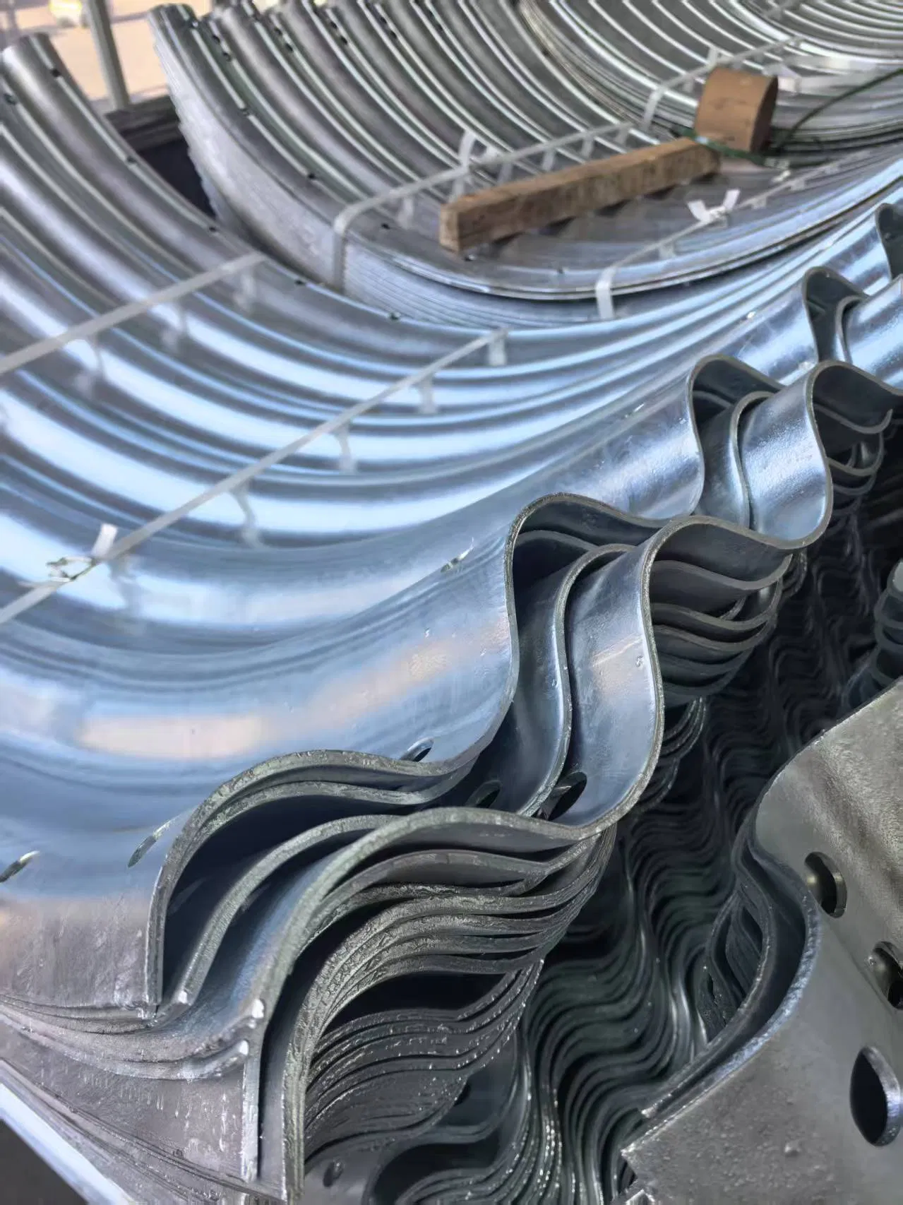 Low Price Large Diameter Galvanized Corrugated Culvert Bridge Drainage Tunnel Corrugated Culvert Steel Pipe