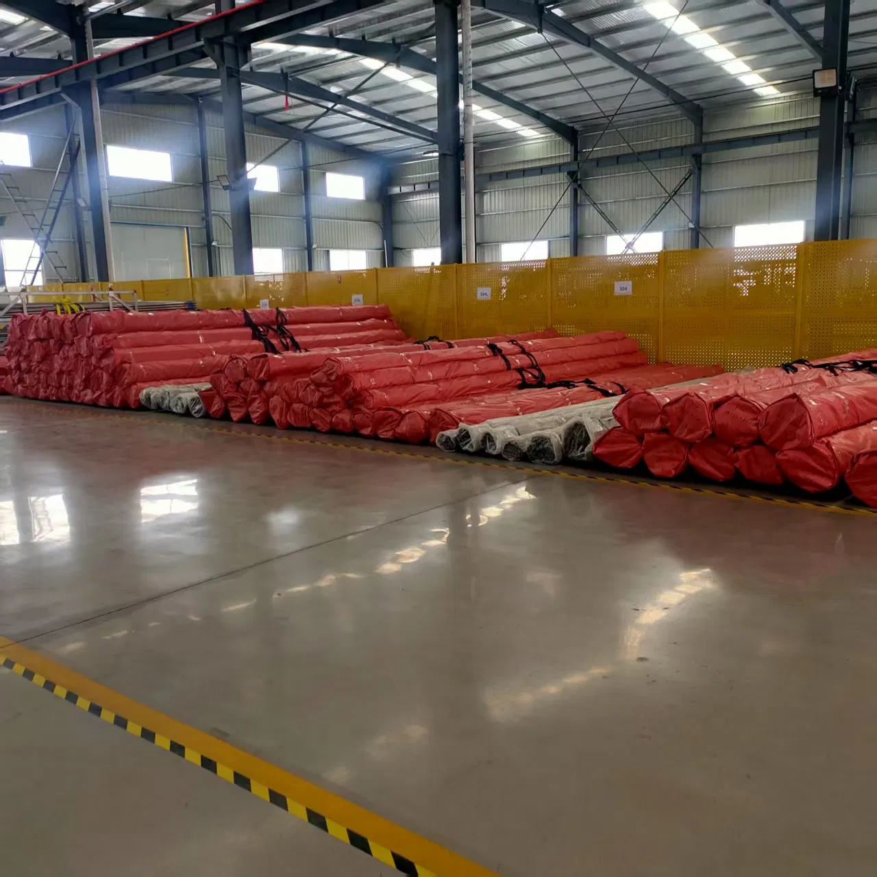 JIS G4303 S32168 Stainless Steel Round Pipe with Oil Grinding Finish for Spacecraft Propulsion System Feed Lines