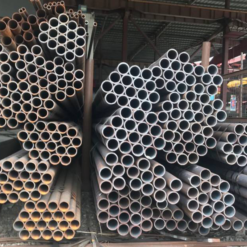 ERW Weld Steel Pipe Small Diameter Wear Resistance Hot Rolling Welded Black Steel Casing Tube