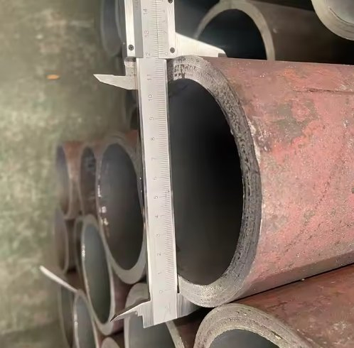 Customize Size Large Diameter Thick Walled Carbon Cold Rolled Seamless Steel Pipe