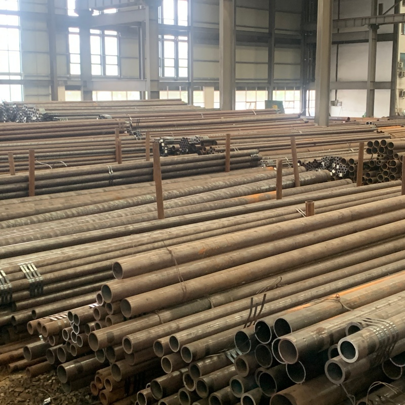 Stainless Steel Seamless Tube Suppliers SUS305 Carbon Steel Seamless Ms Pipe Square ASTM A106 Metal Steel Pipe ERW Inox Tube