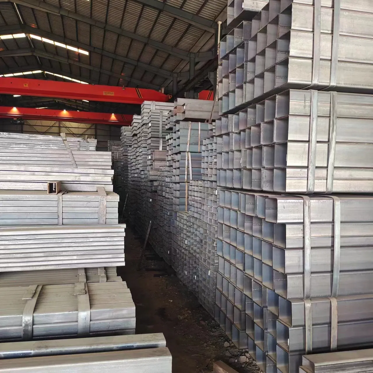 ASTM 1045 High Strength Carbon Steel Precoated Hot Dipped Galvanized Steel Seamless Pipe Tube Welded Hollow Steel Pipe Square Rectangular Tube