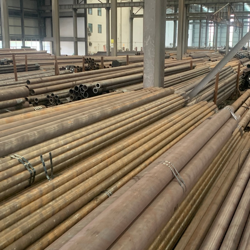 Stainless Steel Seamless Tube Suppliers SUS305 Carbon Steel Seamless Ms Pipe Square ASTM A106 Metal Steel Pipe ERW Inox Tube