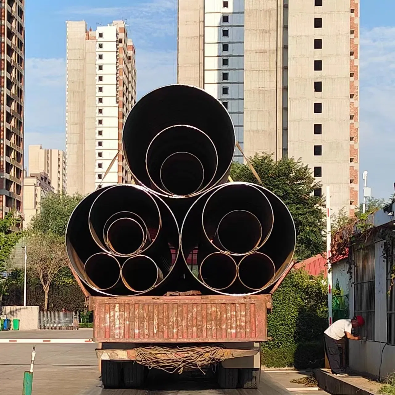 1600mm 1800mm 2200mm 2500mm Diameter 24 Inch Q235 Q355 SSAW Carbon Spiral Welded Steel Pipe with Epoxy Coatings