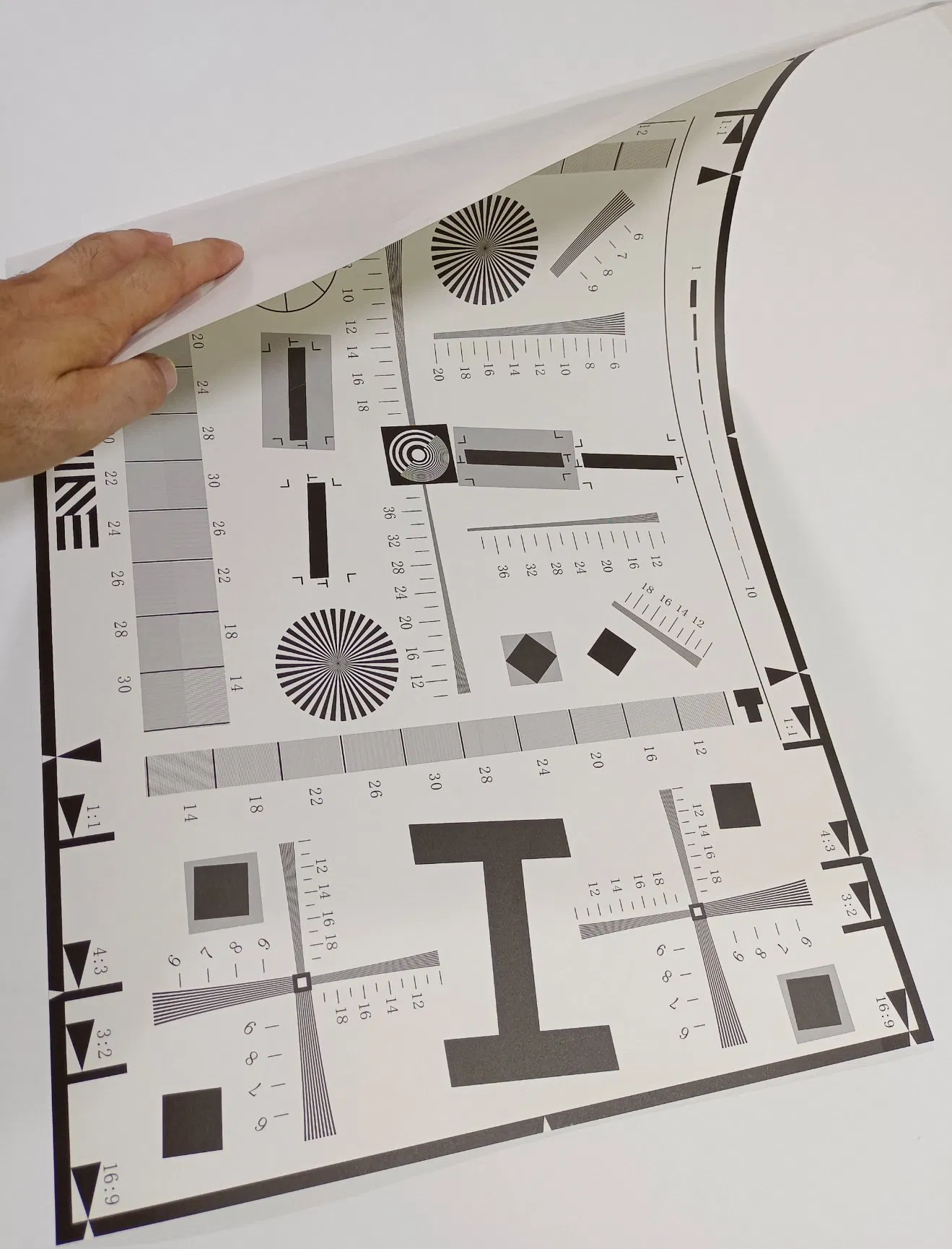 ISO12233 Resolution Test Card Lens Sfr Resolution Mtf Clarity for Security Cameras