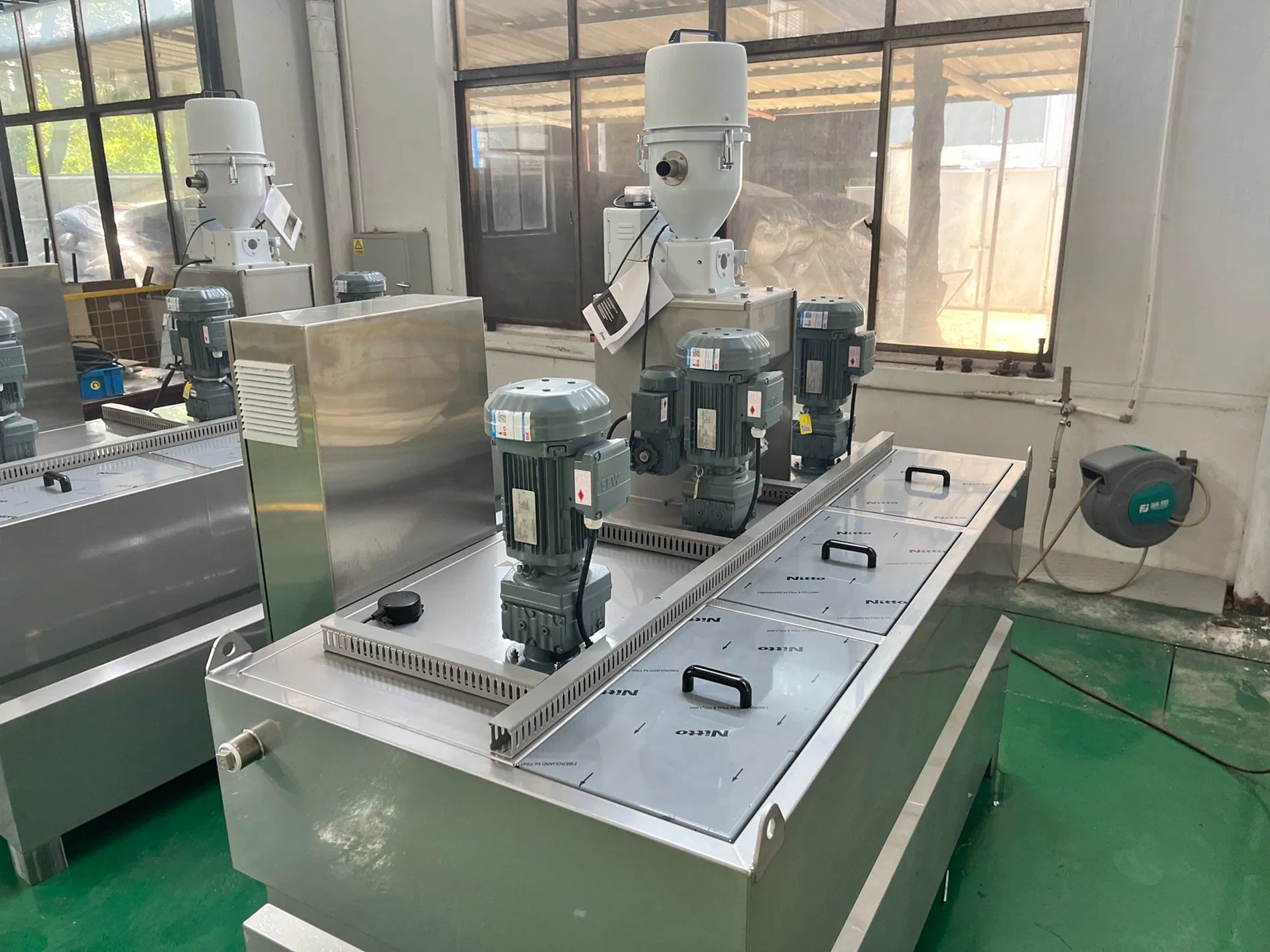 Precise Controlled Polymer Powder Mixing Tank Equipment PAC PAM Polymer Dosing System