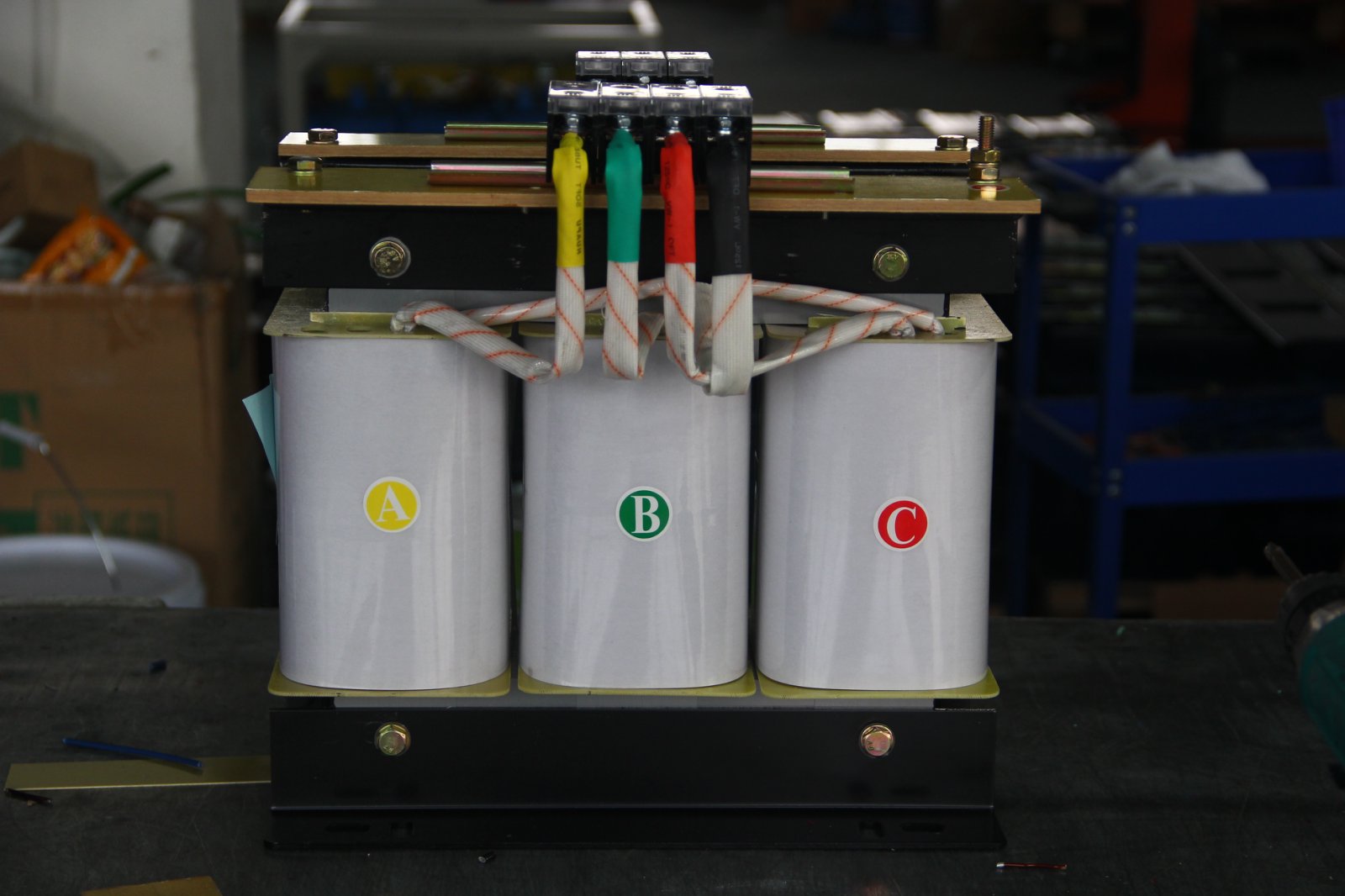 Custom 5kva 10kva 15kva 20kva 600v 480v 440v 400v 380v 220v 208v With Enclosure 3 Phase Step Up Step Down Transformer
