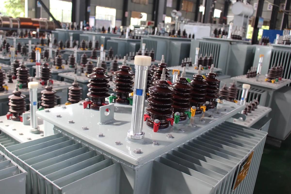 10kV 35kV Three Phase Oil Immersed Transformer Hermetically Sealed Distribution Power Transformer