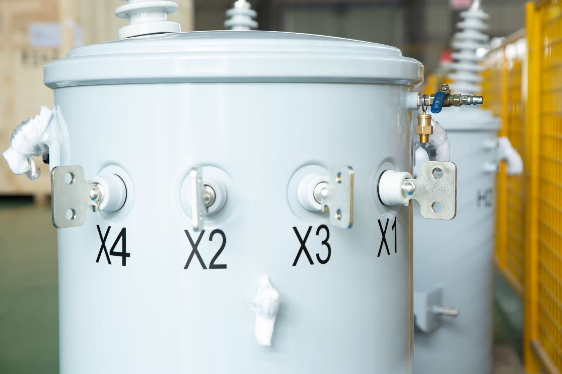 375KVA Single Phase Oil-Immersed Pole Mounted Transformer 120/240V Input 50/60Hz Distribution System