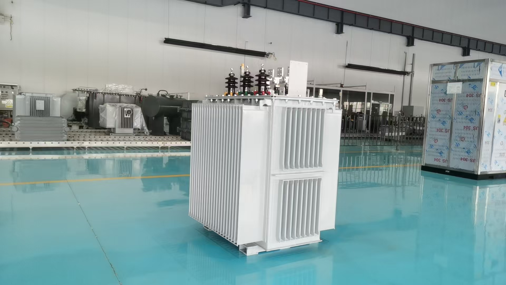 Three-Phase Distribution Transformer with 50Hz Frequency 10kv 6.3kv 6kv Output Voltages 220v 110v 440v Input