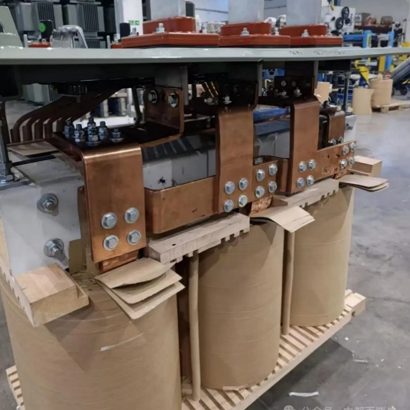 Reliable 3-Phase Distribution Transformer Dry Type Transformer 200kVA Dyn11 with Epoxy Resin Cast Step Down Dry Type Transformer