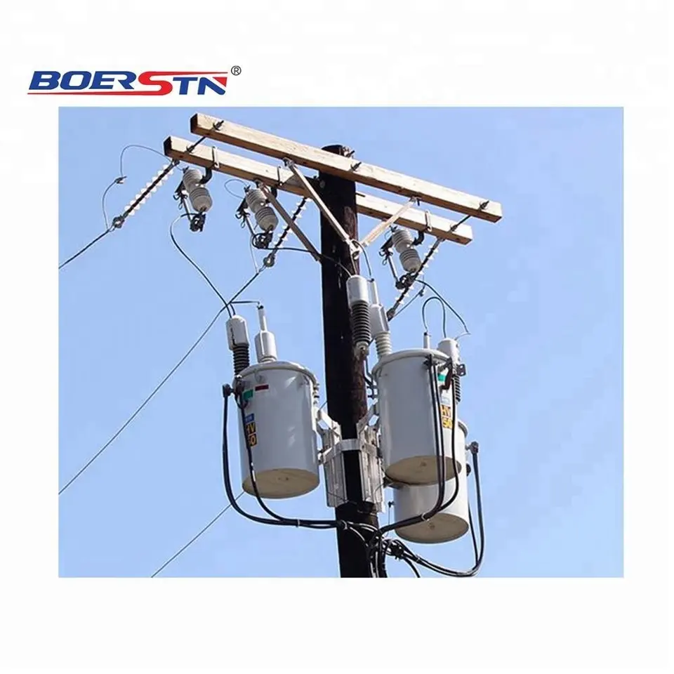 Single-Phase Overhead Power Distribution Transformer Non-PCB Oil Type Pole Mounted 240V AC Metal Material