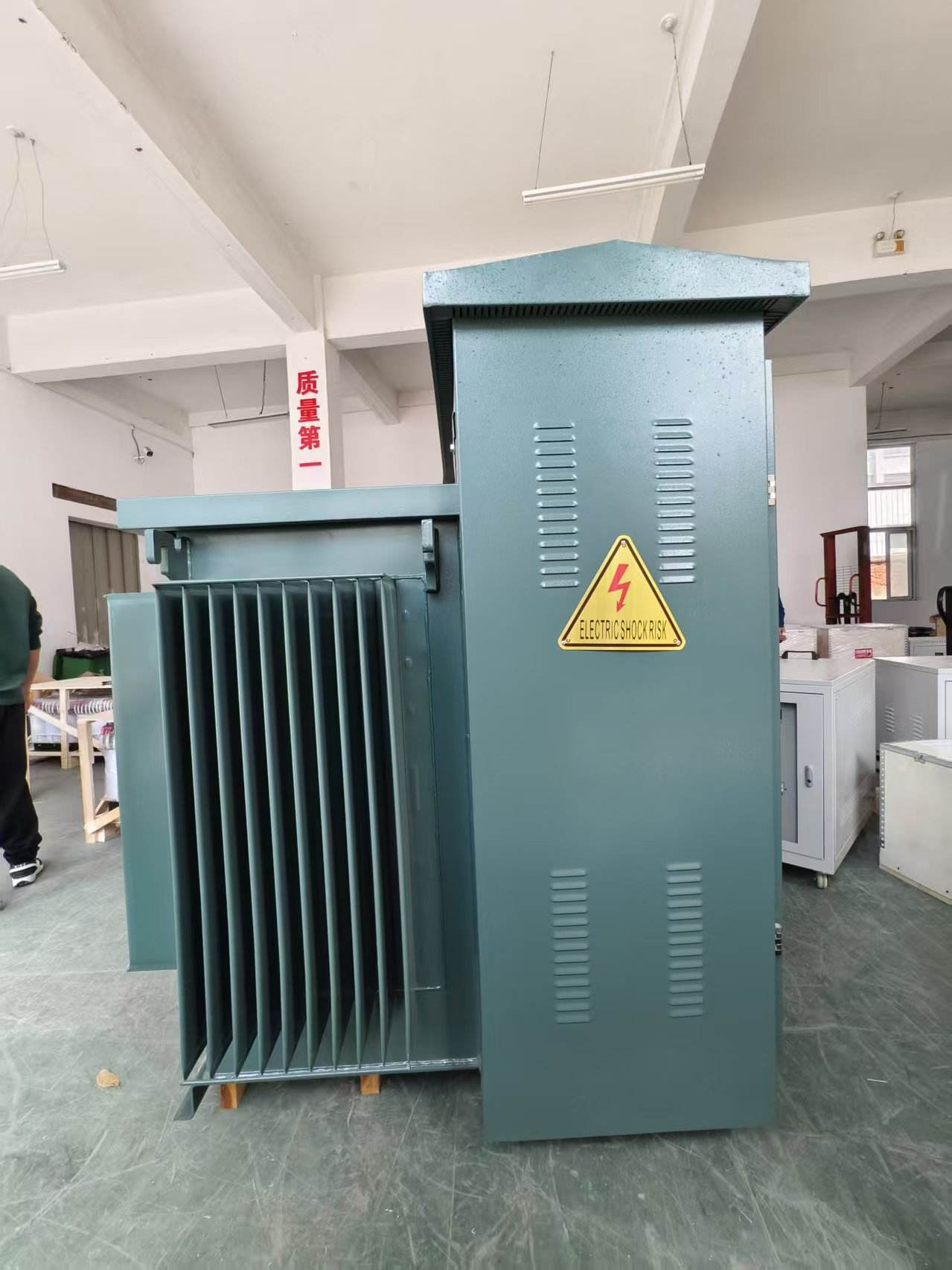 Three Phase American Style Pad Mounted Substation Transformer 10/0.4kv Industrial Grade Outdoor Waterproof CE ISO Certificates