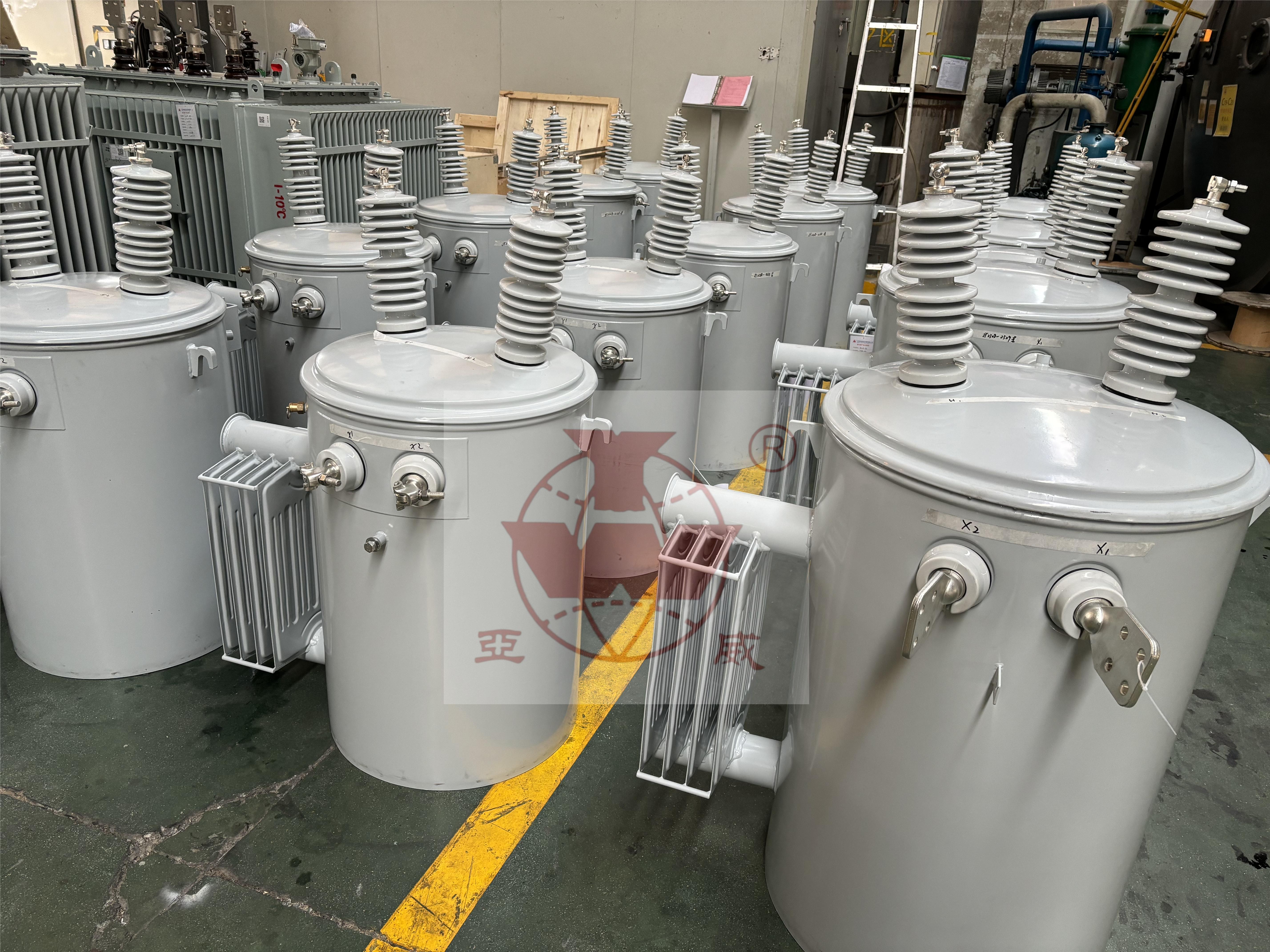 Yawei Oil Filled Transformer 167KVA Copper Aluminum Single Phase Pole Mounted Distribution Transformer