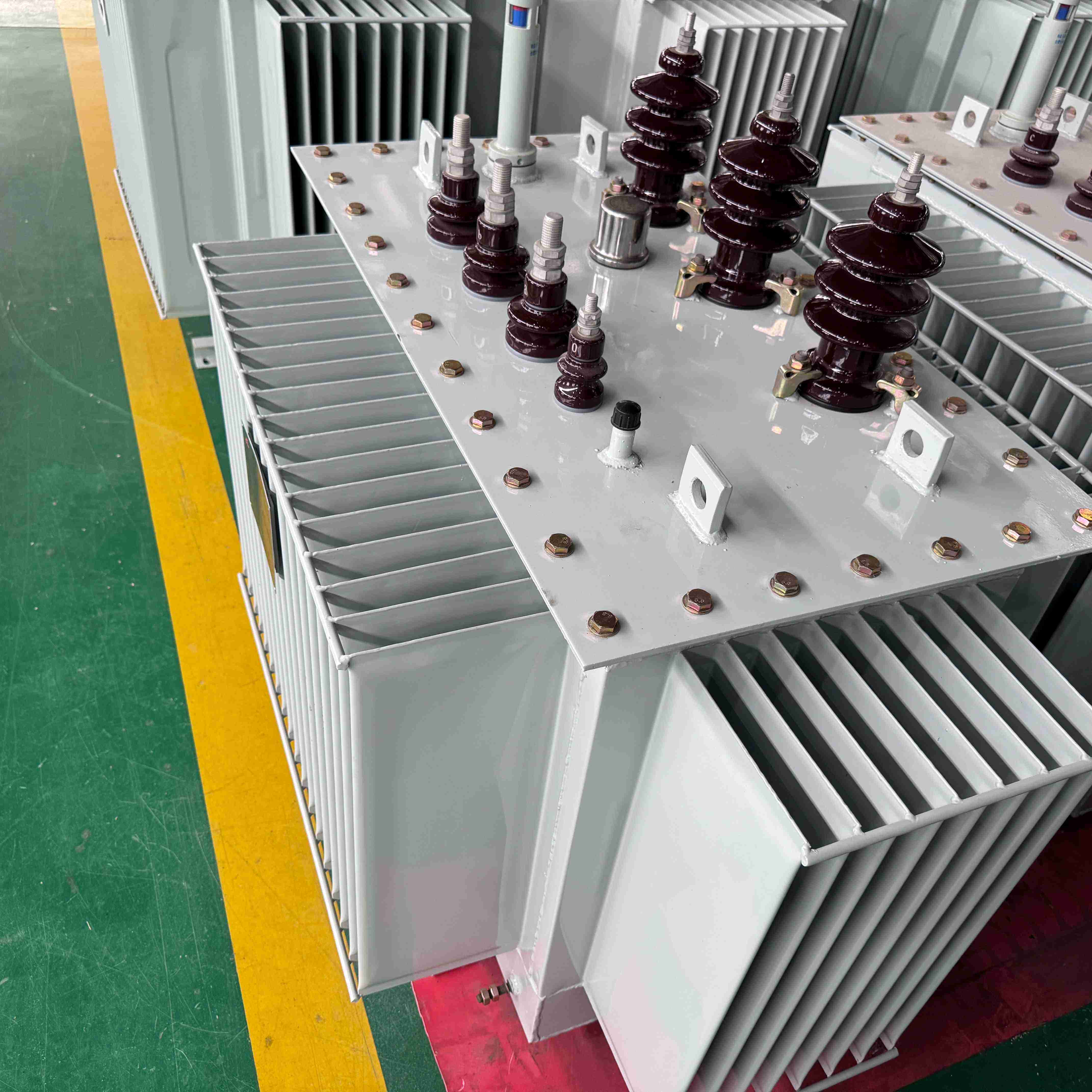 50Hz Oil Immersed Transformer Three Phase Oil Type Distribution Transformer Pole Mounted Outdoor Power Transformer