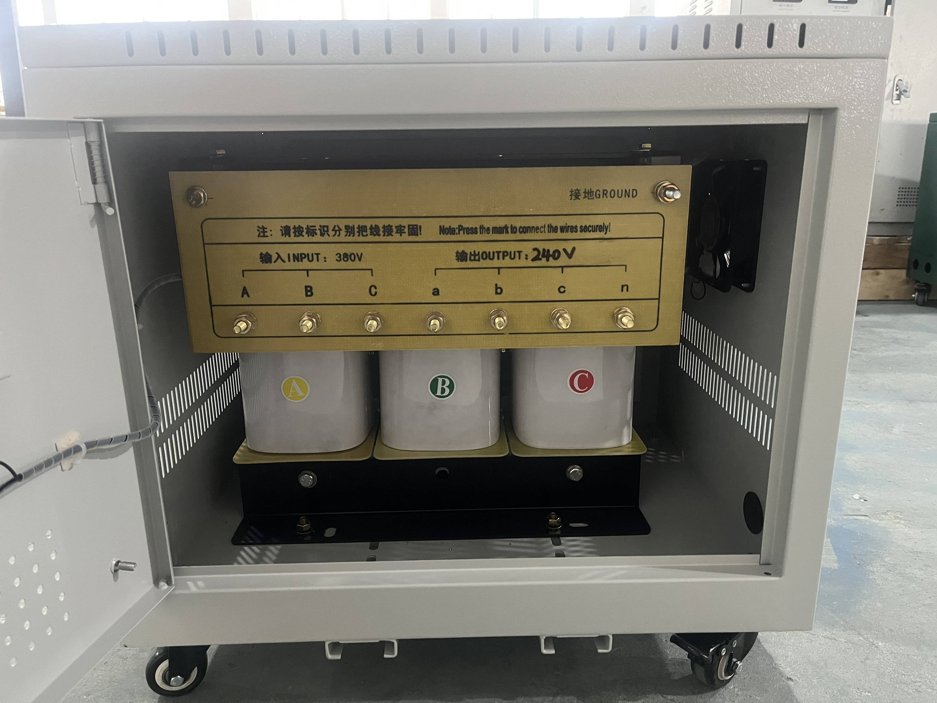 Dry Type Three Phase Step up Down Power Transformer 120v 220v to 240v 380v 440v 415v 10kw 20kw 30kw 40kw 3 Phase Transformer