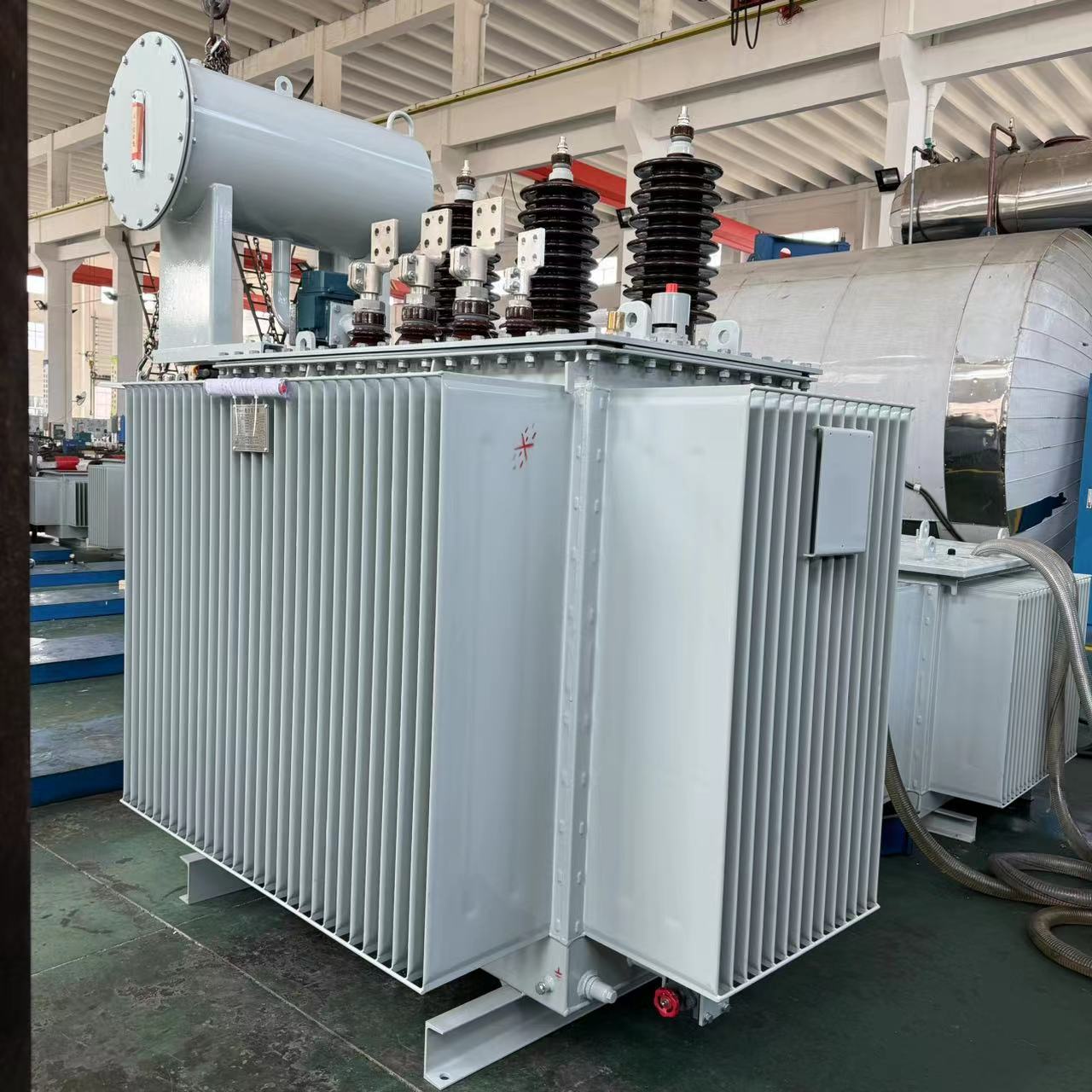 Oil Immersed Three-phase Voltage Regulating Distribution Transformer Industrial All Copper Oil 3kVA-10000kVA 50/60Hz