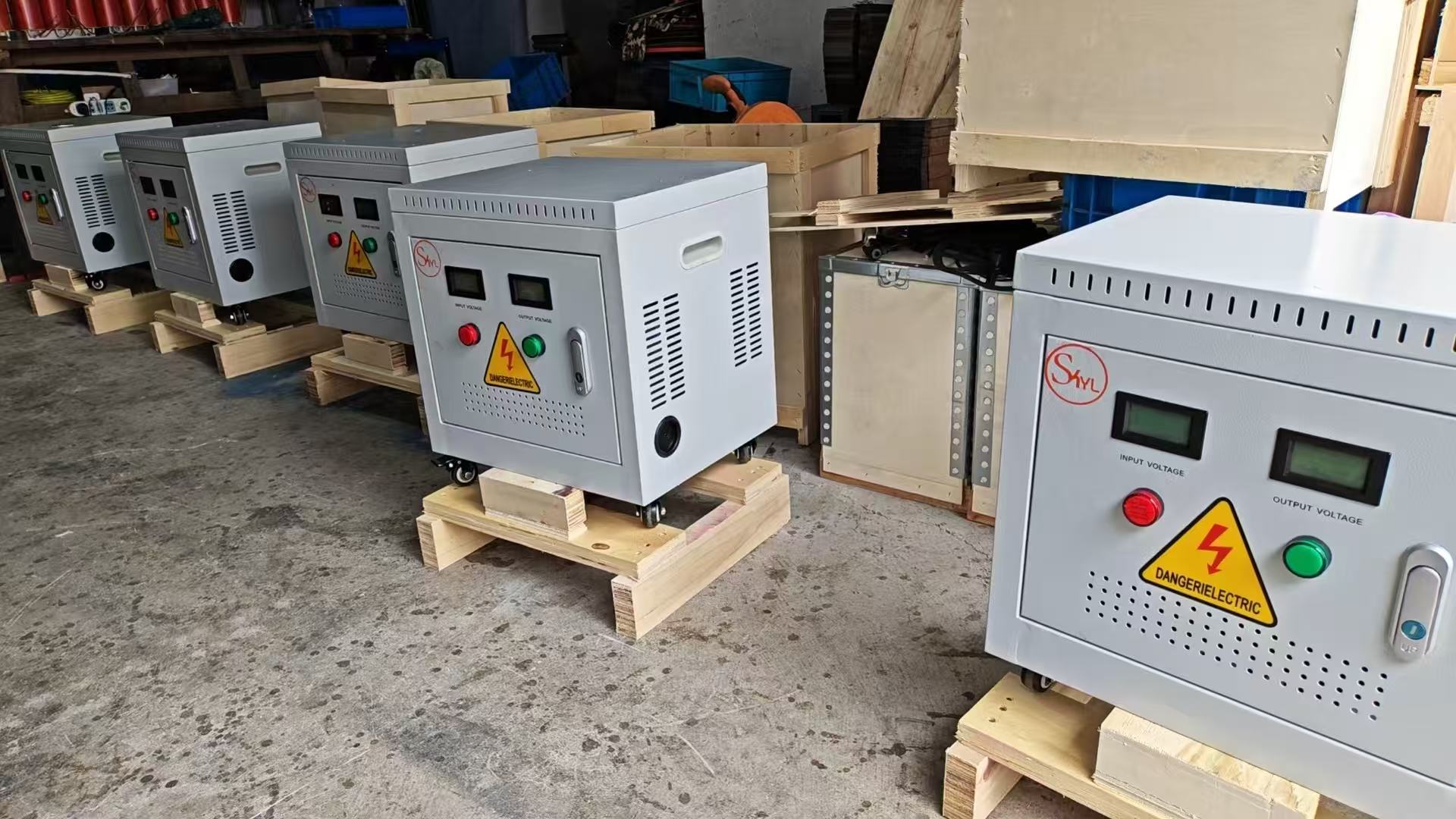 Custom 5kva 10kva 15kva 20kva 600v 480v 440v 400v 380v 220v 208v With Enclosure 3 Phase Step Up Step Down Transformer