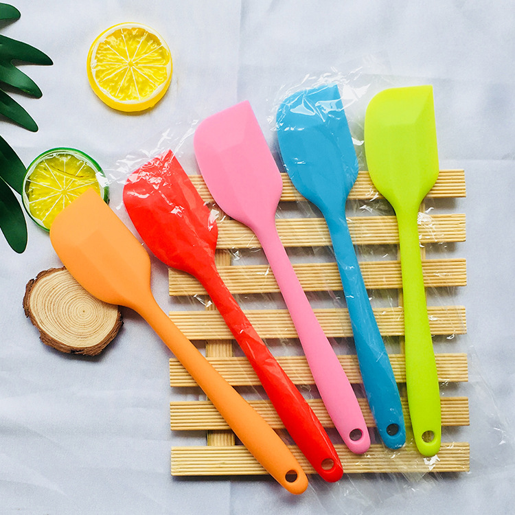 11inch Bpa Free One Piece Design Solid Heat-resistant Non Stick Kitchen Utensil Silicone Scraper Spatula for Baking Cooking