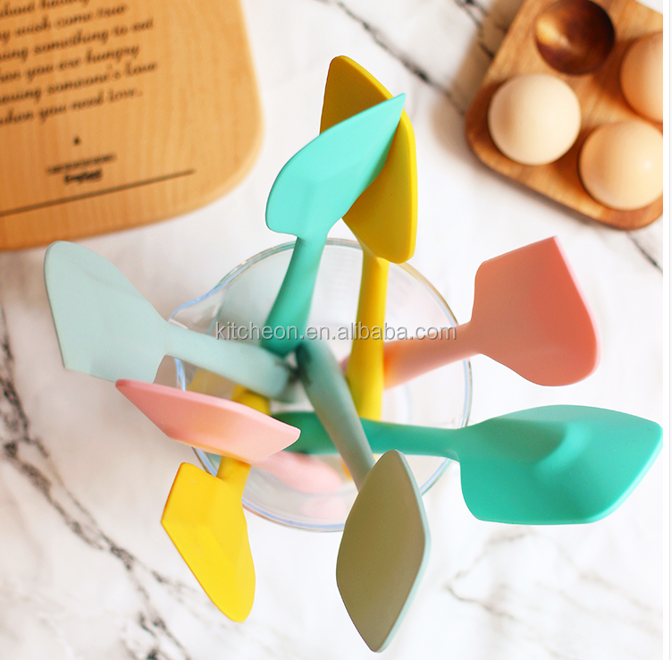 High Heat Resistant One Piece Design Kitchen Silicone Spatula for Cream