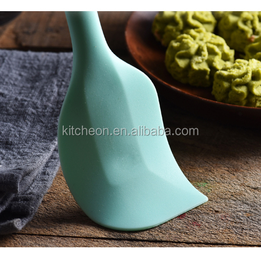 High Heat Resistant One Piece Design Kitchen Silicone Spatula for Cream