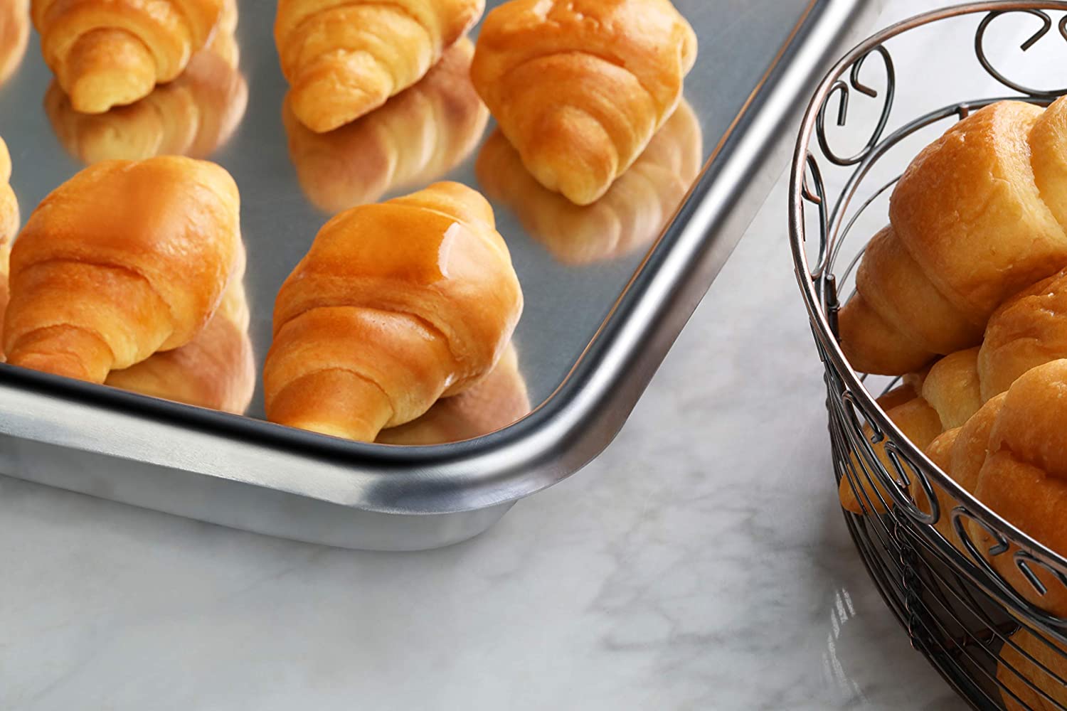 Aluminum Alloy Tray