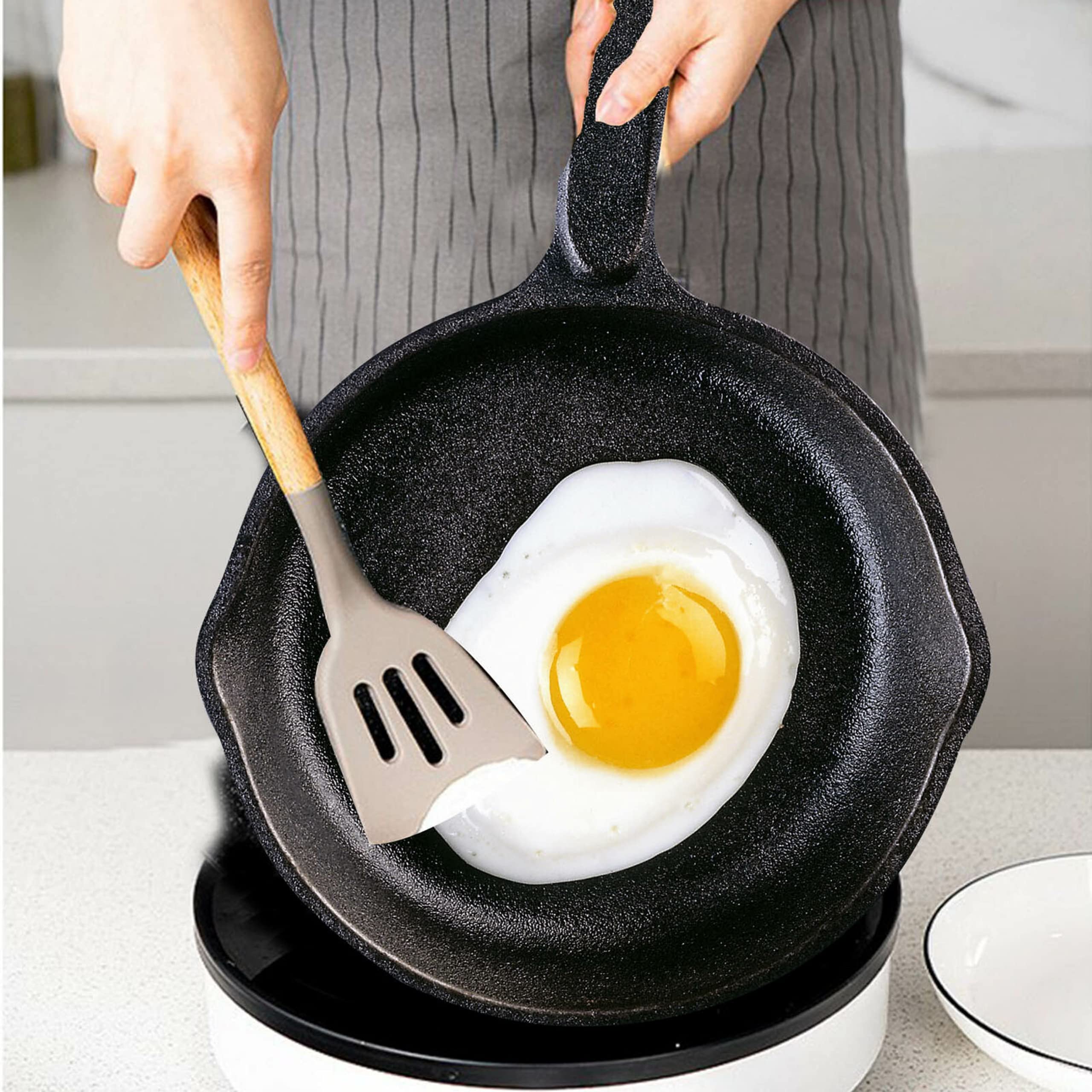 Non-Stick Pre-Seasoned 6/8/10 Inch Cast Iron Skillet Set with Safe Handles for Healthy Family Meals