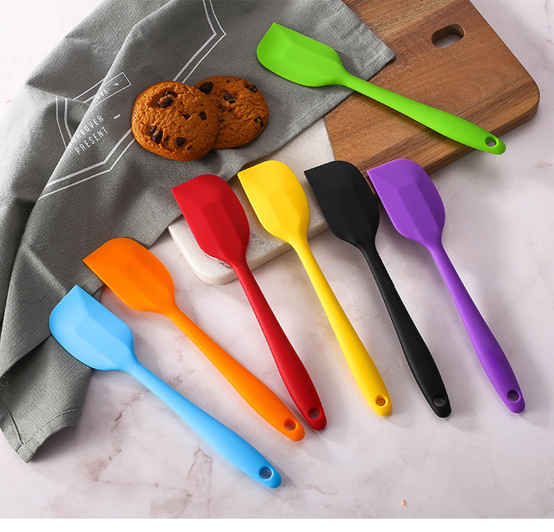 Wholesale Custom Printed Heat Resistant Silicone Non-Stick Kitchen Spatula Cream Mixing Baking Set