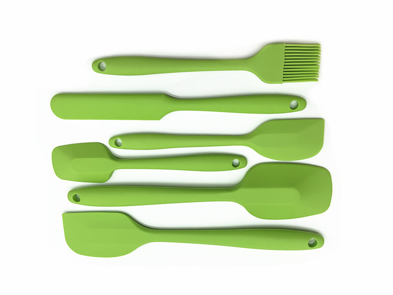 Wholesale Set of 6 Food Grade Silicone Spatulas Non-Stick and Heat Resistant Cleaning and Baking Tools